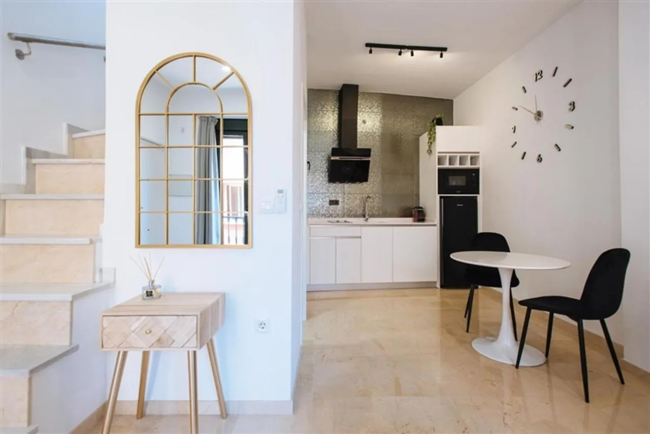 Guardamino Duplex Suite Apartment Seville